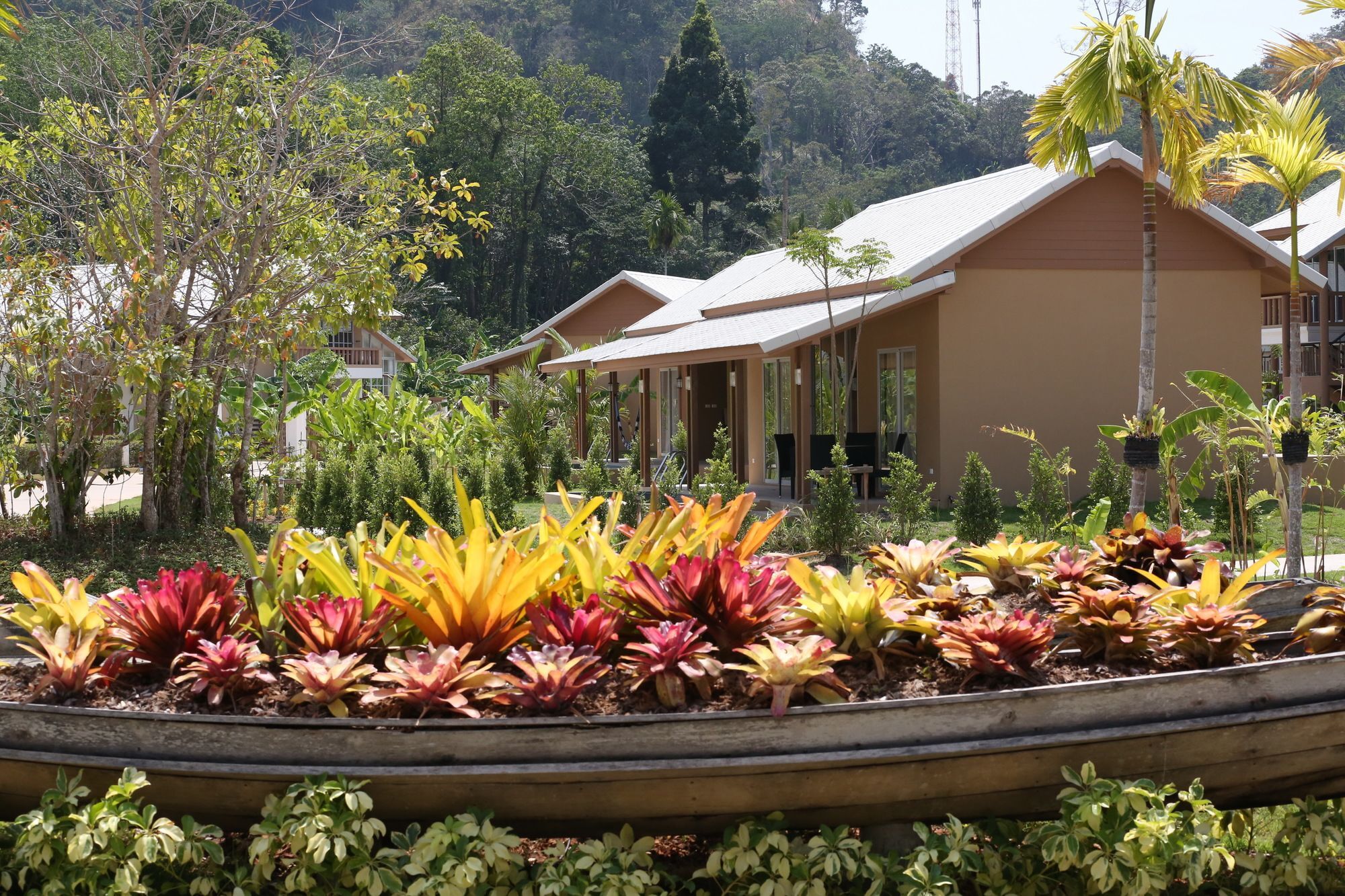 Sakoo Valley Naithon Beach Villa Layan Beach  Exterior photo