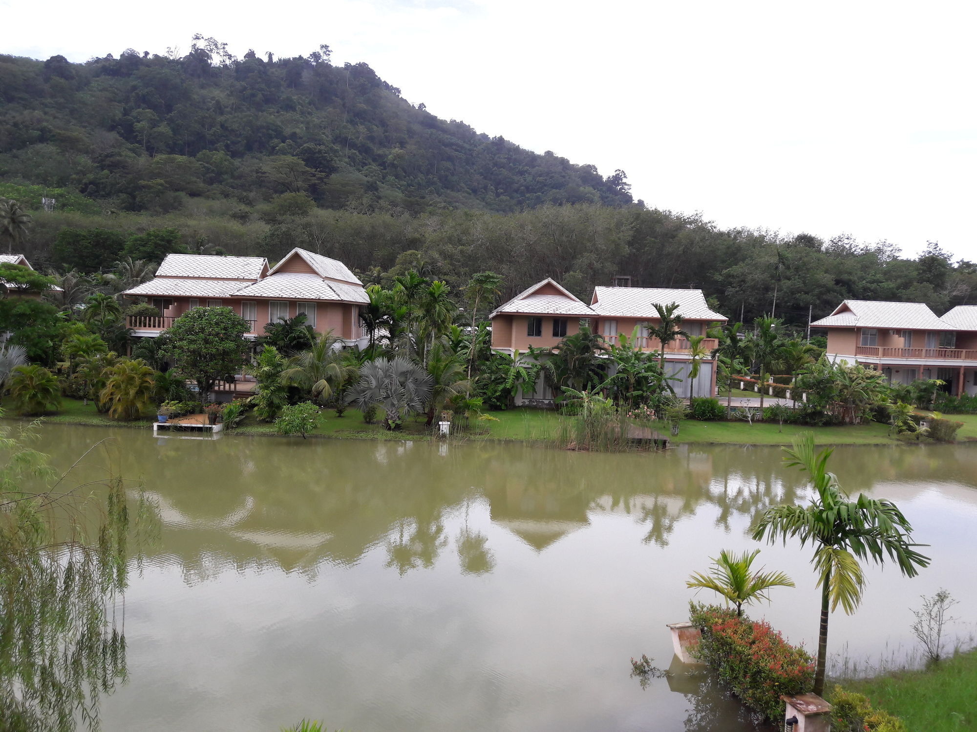 Sakoo Valley Naithon Beach Villa Layan Beach  Exterior photo